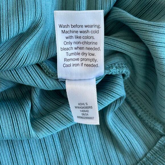 Nine West Textured Wrap Top, Sz Unknown - Picture 7 of 9